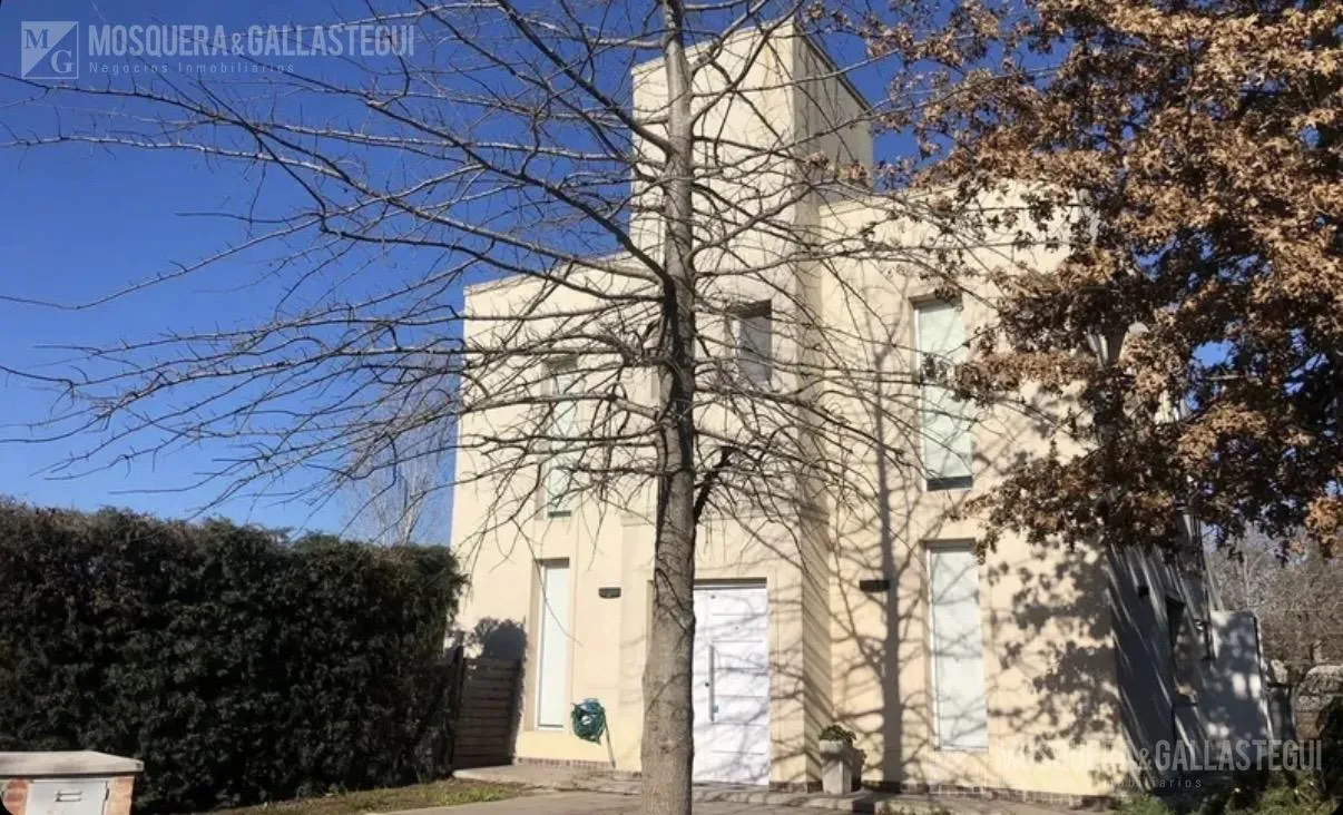 Casa en Santa Guadalupe - Pilar del Este