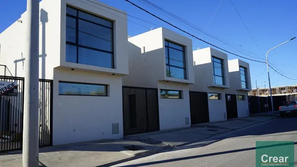 Casa en Choique y Norma Fontenla