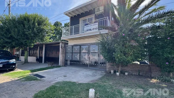 Casa en Don Segundo Sombra al 7100