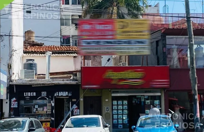 Local Comercial en Avenida de Mayo al 600