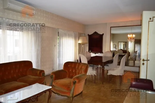 Departamento en Conesa al 2000