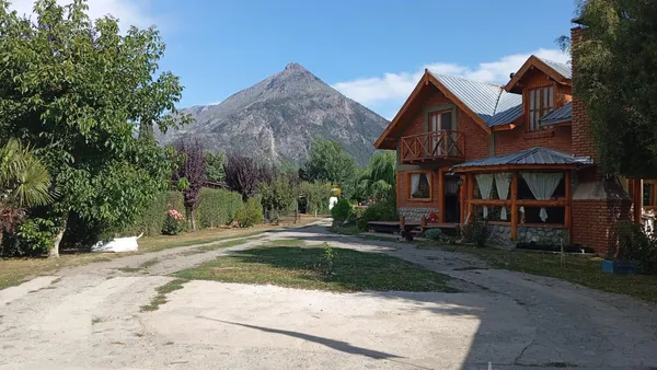 Casa en CASAS EN VENTA EN AMPLIO TERRENO – EL HOYO, CHUBUT (FZ-23)