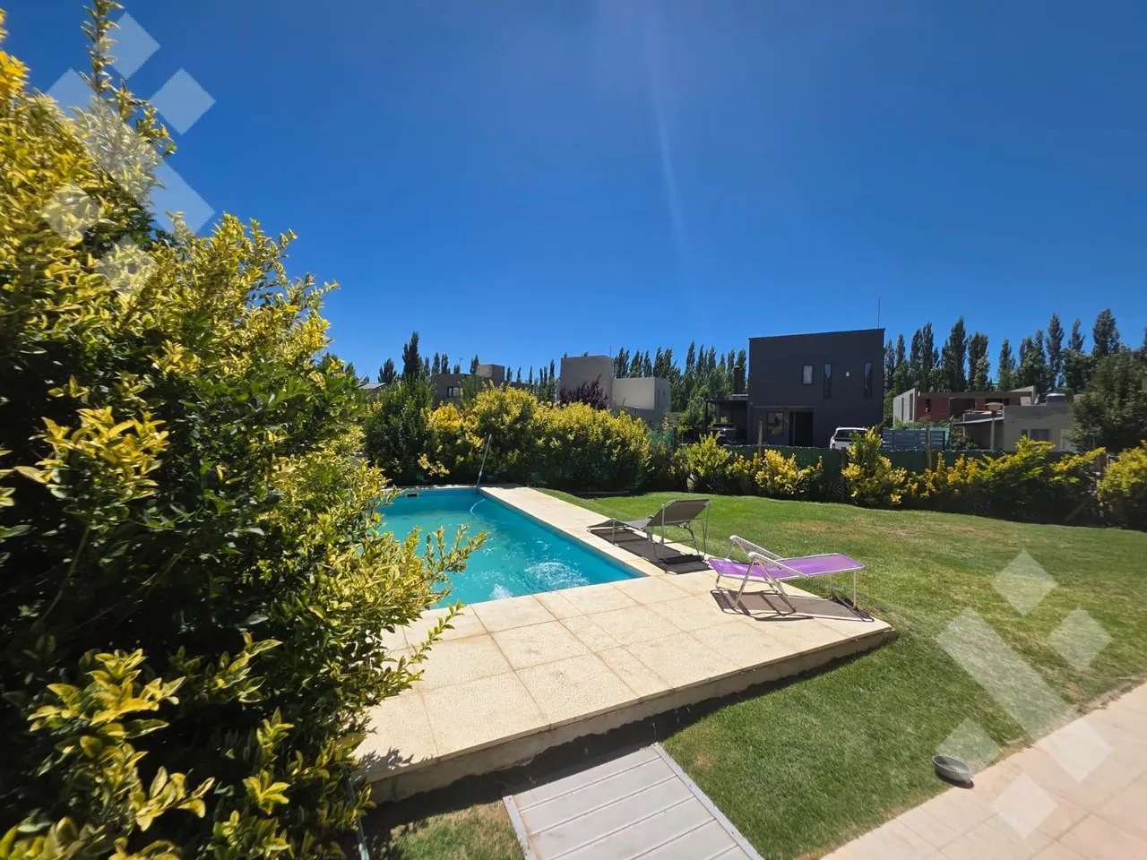 Casa en En venta, casa de 3 dormitorios con pileta, B. Finca Villa Muluen