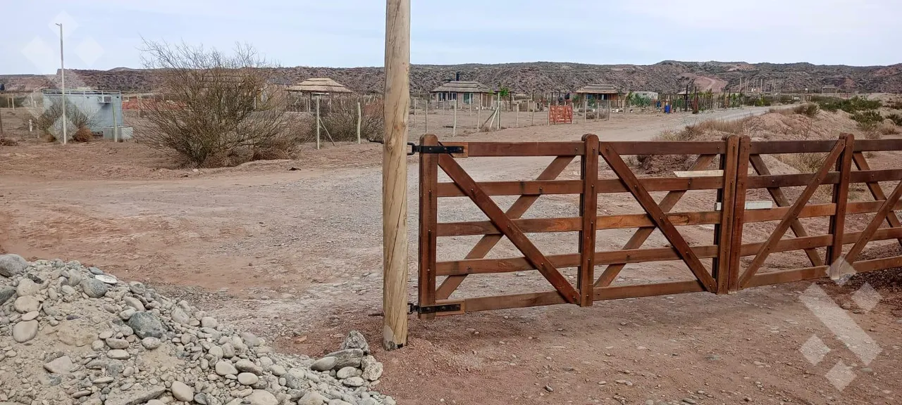 Terreno en VENTA LOTE 700M2 VILLA ECOLOGICA RIO BARDA - ISLA JORDAN, CIPOLLETTI