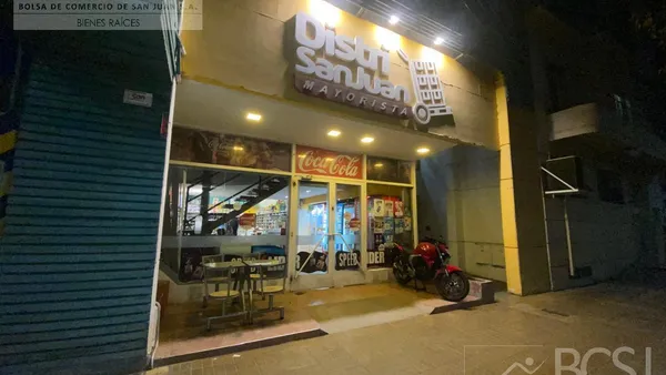 Local Comercial en Av España Sur al 200