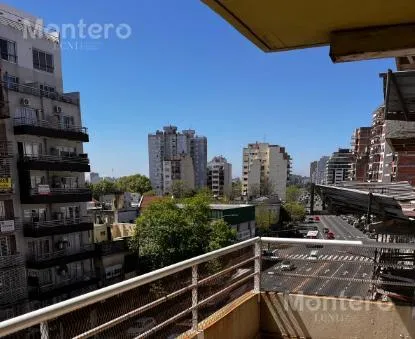 Departamento en Av. Rivadavia al 10500