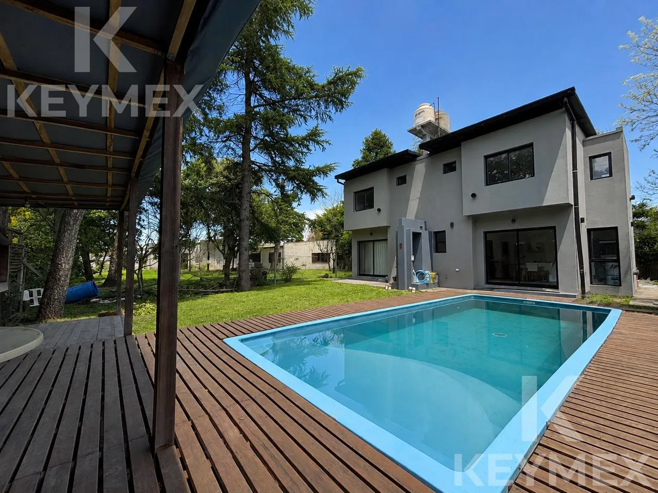 Casa en 216 e/ 43 y 44