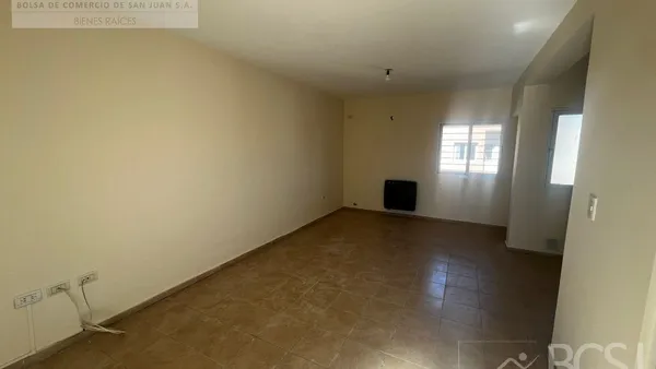 Departamento en Sargento Cabral y Salta