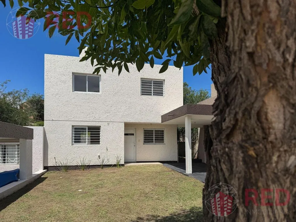 Casa en Elpidio Gonzalez al 900