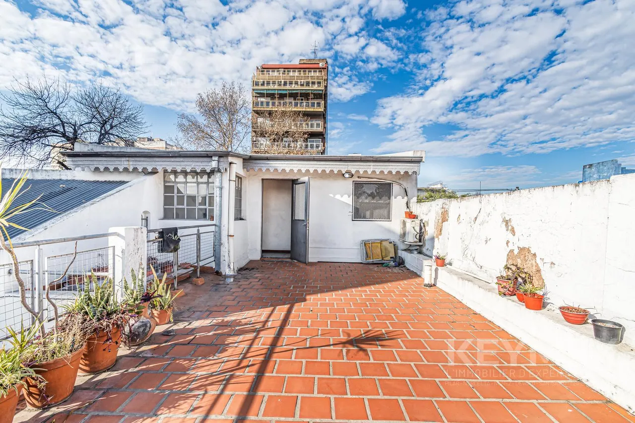 Casa en Av. Gaona al 4200