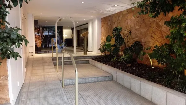 Departamento en Av. libertador entre roque saenz peña y juan bautista alberdi