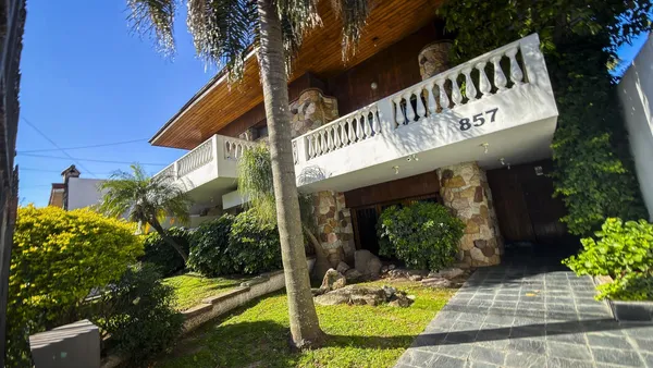 Casa en Coronel Cordova al 800