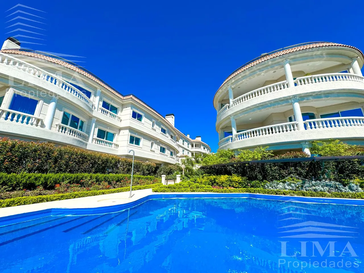 Departamento en José Hernández 1220