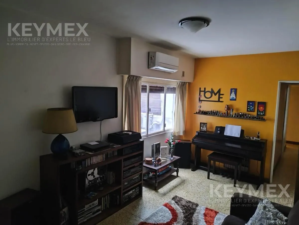 Departamento en Av. Rómulo S. Naón al 2300
