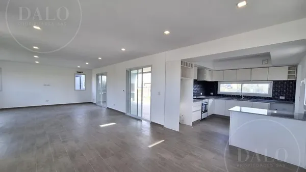 Casa en Jose Hernandez al 6400