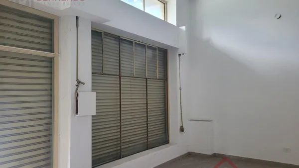 Edificio en 4 e 45 y 46