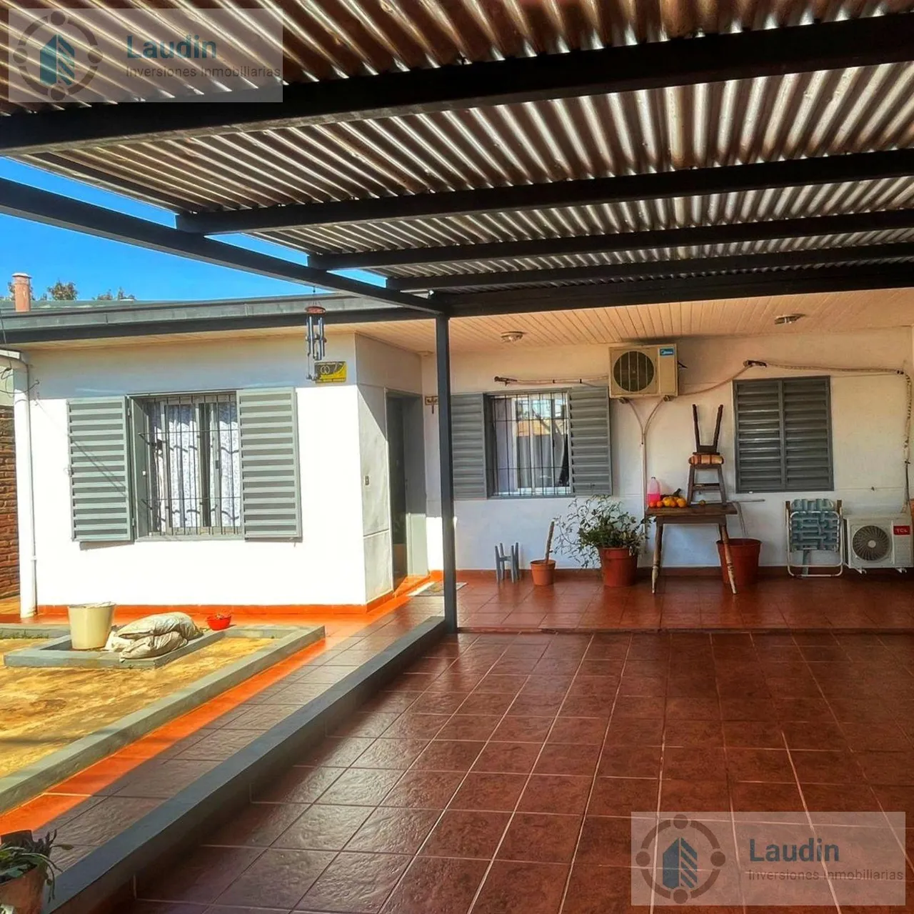 Casa en Avenida Santa Helena entre Anchico y Mora 3