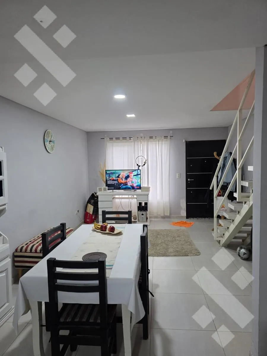 Departamento en Illia al 400