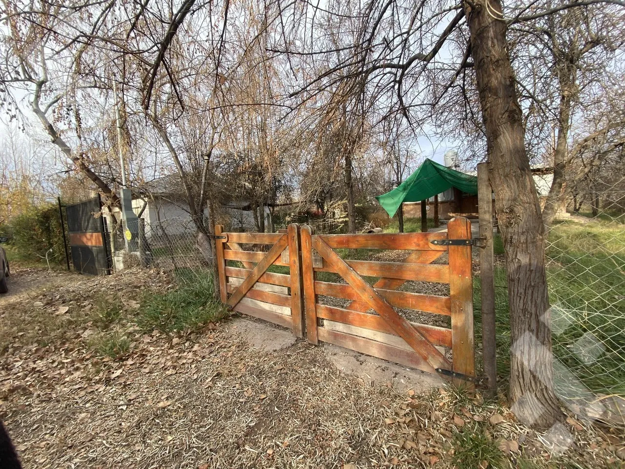 Casa en VENTA CASA CON TRES TERRENOS EN CINCO SALTOS RÍO NEGRO