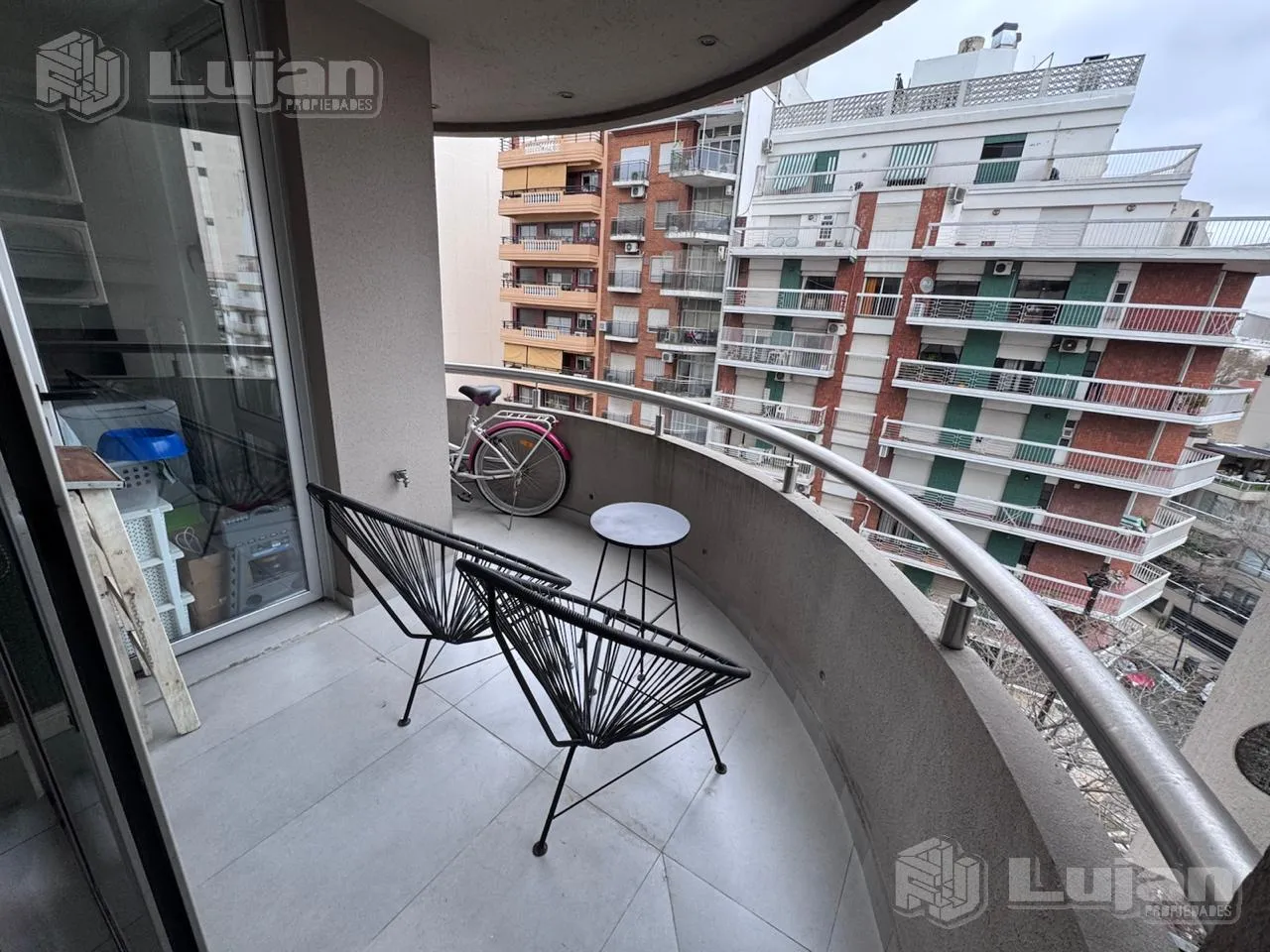Departamento en Ramon Falcon al 5700