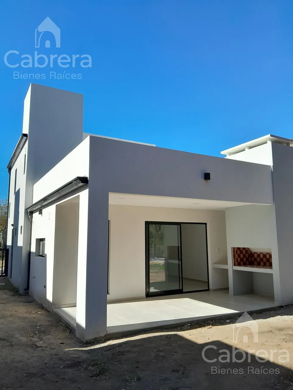 Casa en San Luis e/ San Juan y Pasaje Peatonal