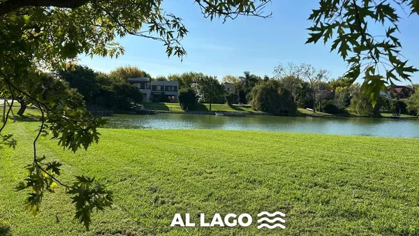 Terreno en Uno de los últimos lotes disponibles en Santa Bárbara al agua.