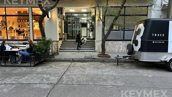 Local Comercial en Avda Del Libertador al 2311 OLIVOS