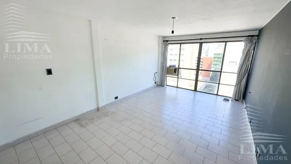 Oficina en Cordoba 1147 10-12