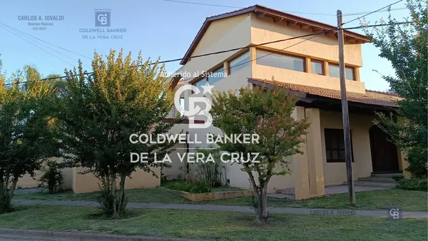 Casa en Casa en Esperanza sobre Cullen al 500