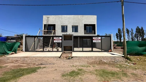 Departamento en DUPLEX EN VENTA EN EL BARRIO ALTOS DE LIMAY