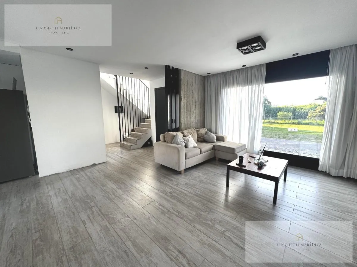 Casa en Avenida Dardo Rocha 3450