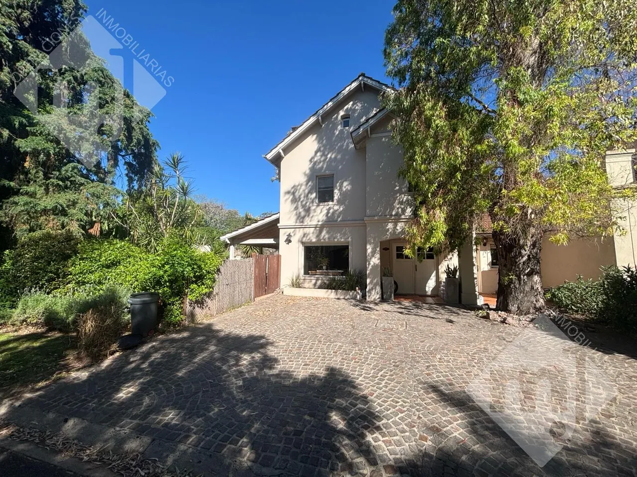 Casa en Santa Rosa al 2800, Barrio “La Chacra”