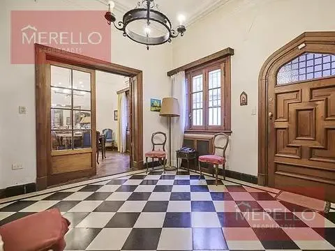 Casa en 3 de febrero al 2100