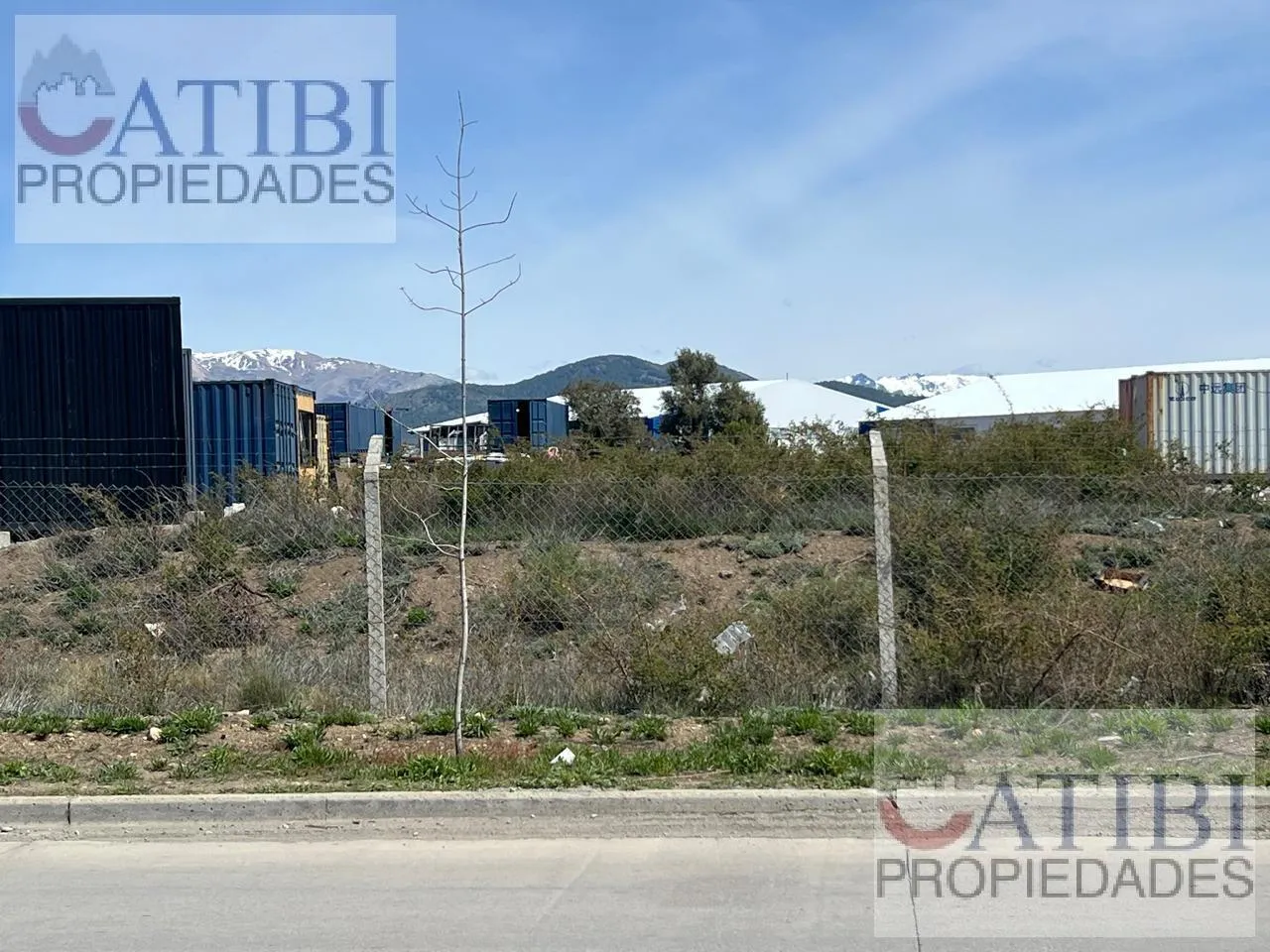 Terreno en Hermoso lote a la venta sobre calle Esandi ( Asfalto)