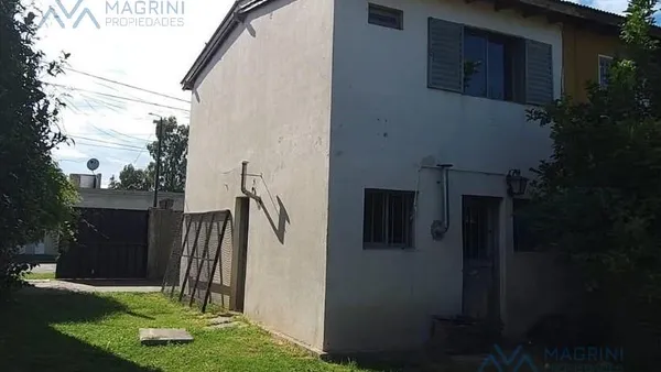 Casa en Oportunidad Venta Duplex con 390 m² de Terreno, Córdoba al 1300, Pergamino, Buenos Aires
