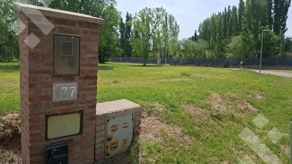 Terreno en Barrio Privado "Cinco Soles"