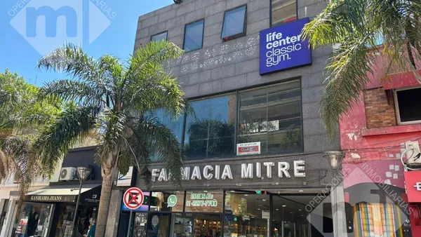 Local Comercial en Constitucion al 600