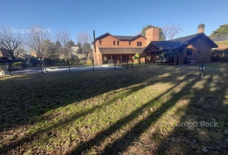 Casa en pilar del lago country club