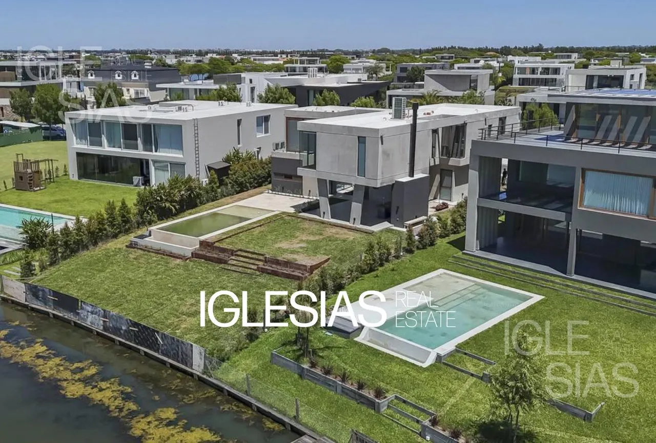 Casa en Av. del Golf al 3400
