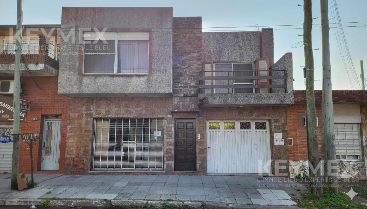 Casa en Juan Cruz Varela al 500