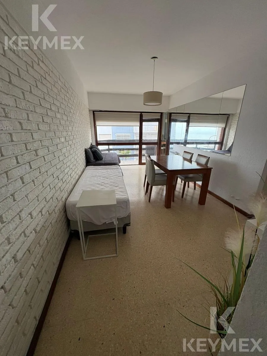 Departamento en Almirante Brown esq. Lavalle, Playa Varese