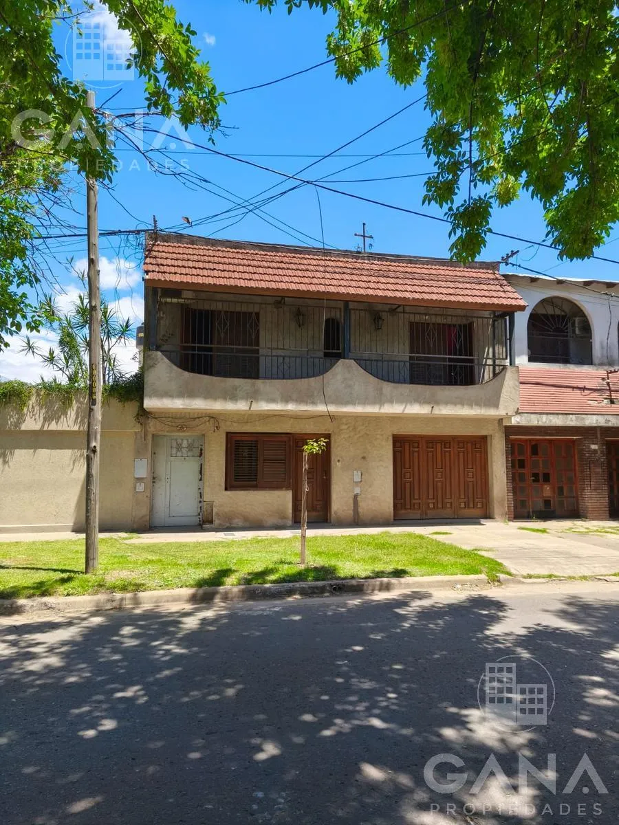 Casa en Pje Dublin al 2800