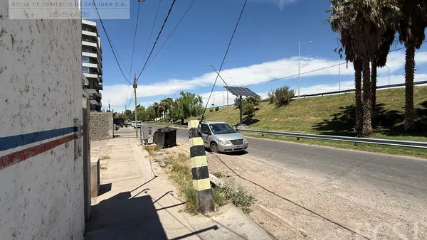 Galpon en Galpon con renta activa en Av. Circunvalacion y Nuche