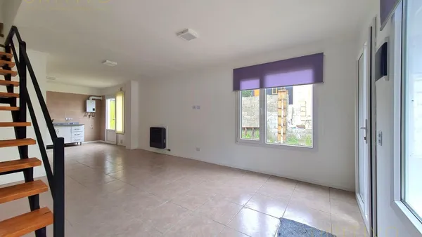 Departamento en VENTA - DUPLEX BARRIO AKAR