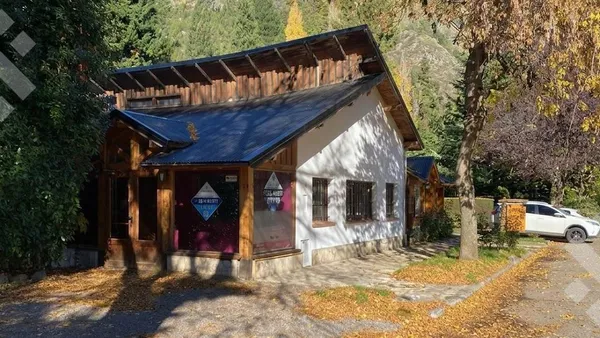 Local Comercial en Alquiler-Local Comercial-Tte. Coronel Perez-Centro-San Martin de los Andes