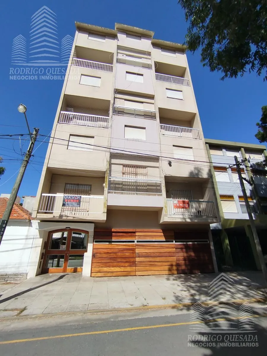 Departamento en Strobel al 300