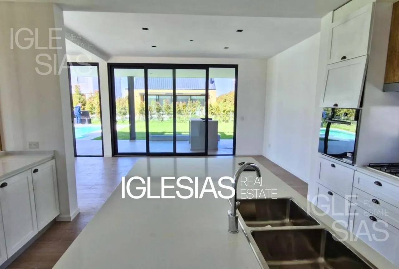 Casa en Boulevard de Los Castaños al 300