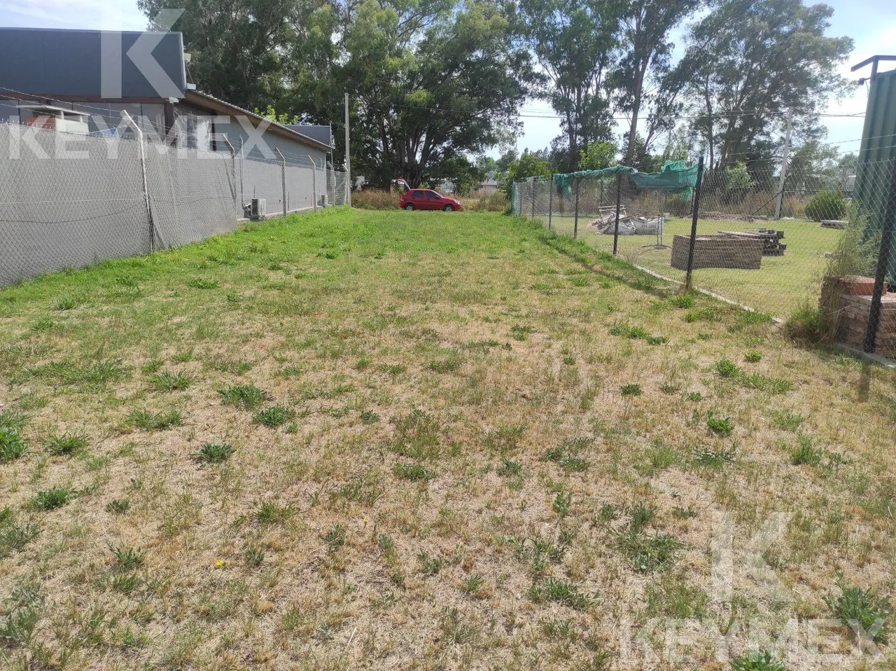 Terreno en 13 bis e/662 y 663
