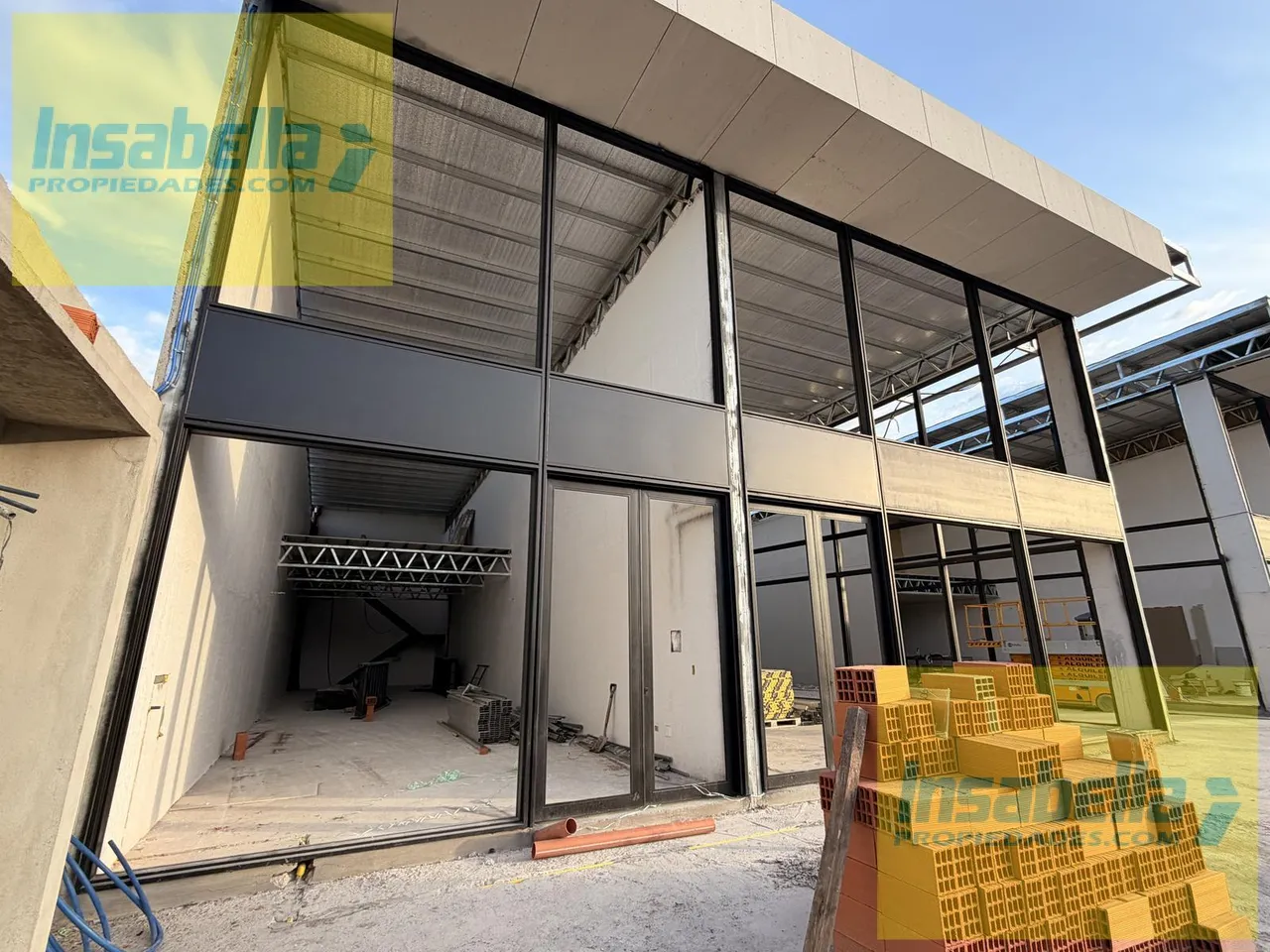 Local Comercial en Newbery casi Mario Bravo - Local 1