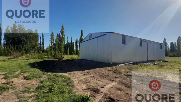 Galpon en Ruta 151 al 100
